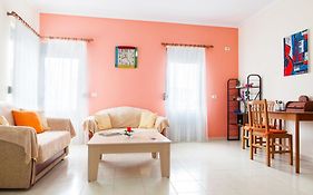 Work-Friendly Central Apartments, Sarande